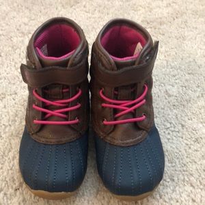 Surprise Stride Rite Duck Toddler Boots